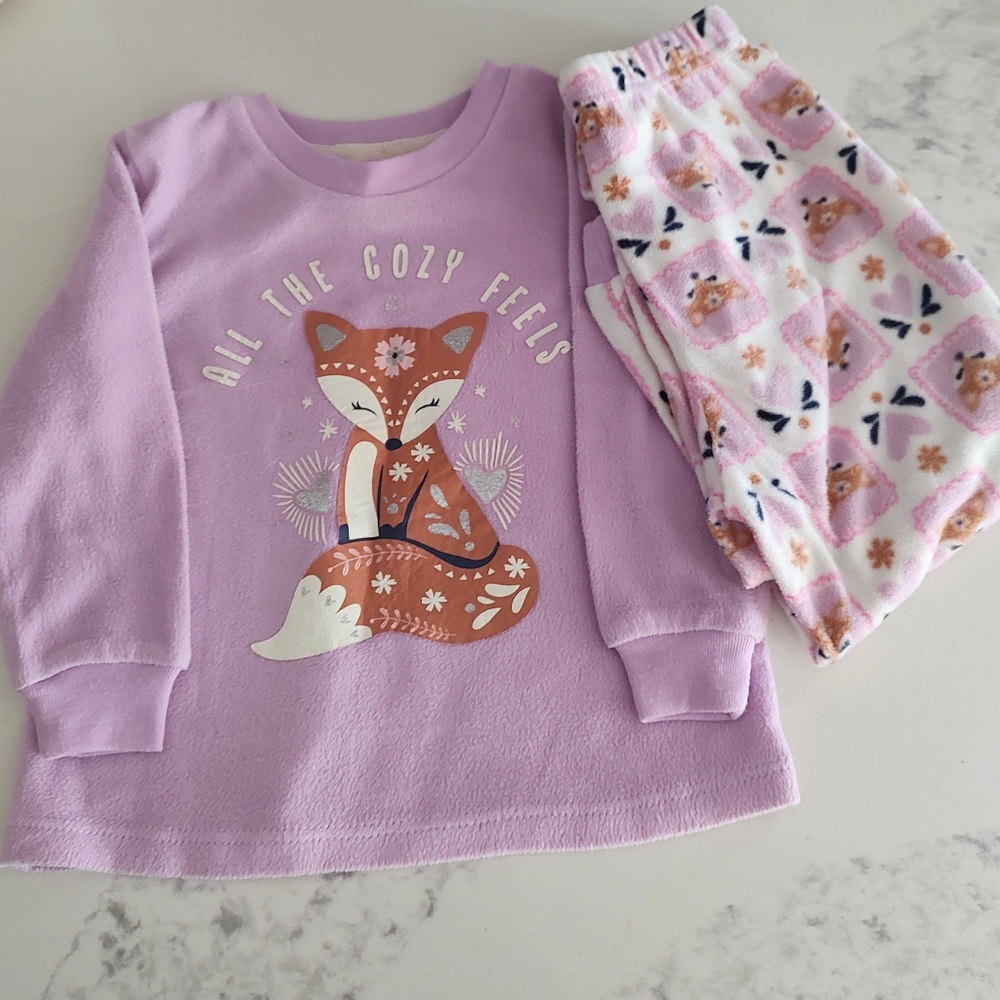 Size 2T Fleece Pajama Set (Worn Once)